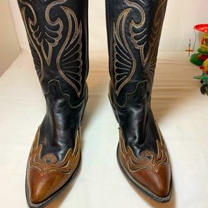 Loredo Boots 8 1/2 Beautiful!